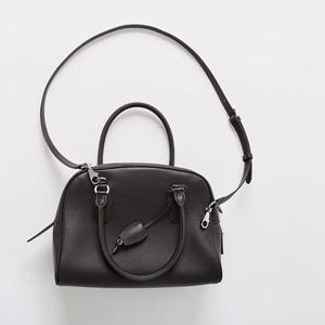Sac à main pour femme en cuir de vachette de première qualité, fabriqué sur mesure, écologique, imperméable, grande capacité, sac Boston en cuir véritable avec fermeture éclair - Product Image 4