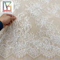 Tissu en dentelle florale 3D tendance avec perles, dentelle Chantilly, tissu à sequins, dentelle blanche perlée, dentelle française pour robes de mariée