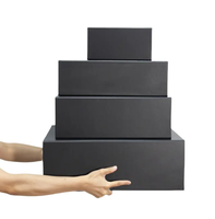 Boîte cadeau magnétique rigide en carton recyclable sur mesure avec doublure en éponge, finition mate, couvercle magnétique pliable de luxe