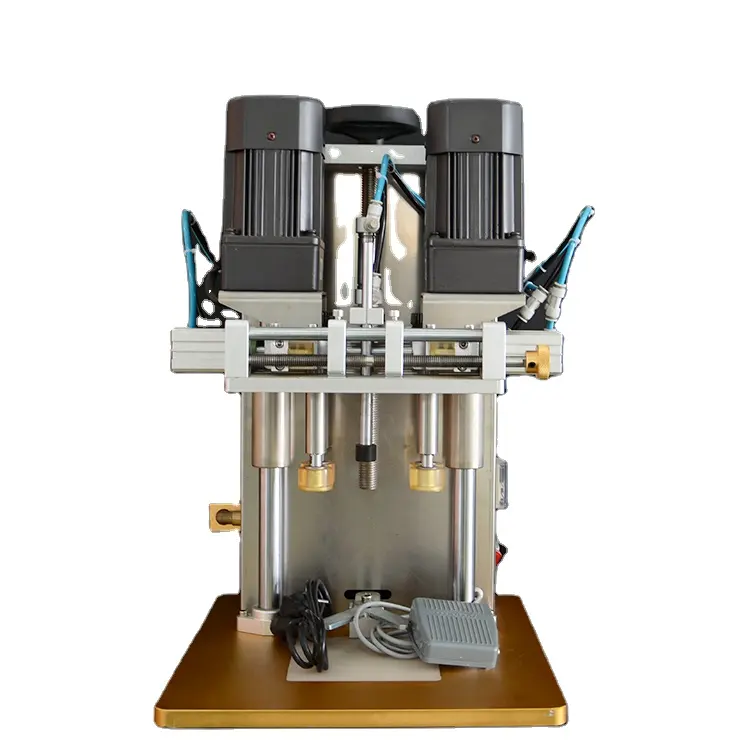 Automatische Plastic Cpingap Voering Watten Machine/Aluminiumfolie Insert Capping Machine Prijs