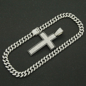Collier pour homme en alliage plaqué or, avec pendentif croix en strass, chaîne maille cubaine, style hip-hop urbain, tendance et personnalisé, vente en gros - Product Image 3