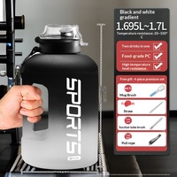 Bouteille d'eau de sport grande capacité 1,2L-5L en PC Tritan de qualité alimentaire, gourde de gym anti-fuite avec paille et poignée pour l'entraînement d'athlétisme