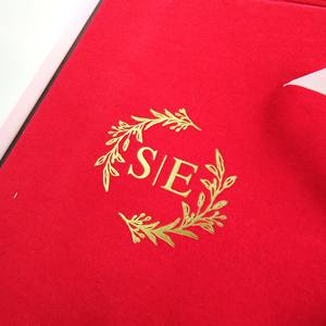 Invitación de Boda de Lujo con Monograma Personalizado, Folio de Tapa Dura, Papel Dorado en Chino e Inglés con Sobre, Juego de Invitaciones para Banquete de Boda - Product Image 3