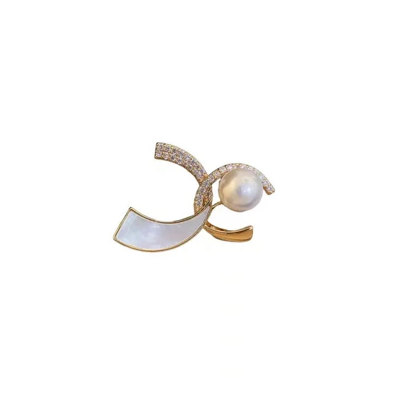 Broche de fleur de perle exagérée et élégante, Badge pour femmes et filles, vêtements de mode, décoration de bijoux cadeaux 2022