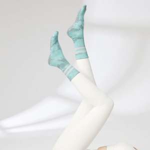 Custom Cotton Sports Gradient Women's Autumn Yoga <b>Socks</b> Mid-calf Professional Women's Anti-slip <b>Socks</b> Long <b>Socks</b> - Product Image 3