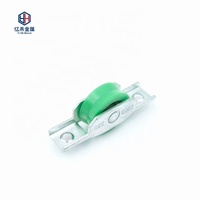 Rouleau de porte à poulie unique au design moderne pour patio coulissant Chili Roue en nylon à rainure en V Rouleau en silicone pour l'Amérique du Sud