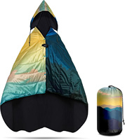 Couverture de stade imperméable et portable avec capuche, couverture de camping avec sac de transport, couverture poncho isolante en polaire pour pique-nique en extérieur