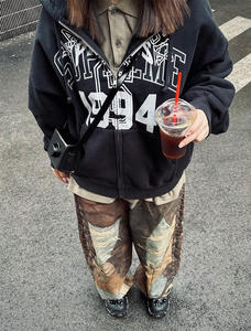 Y2k街装定制标志水钻图形印花骷髅衬里兜帽重量级男女通用全拉链连帽衫 - Product Image 5