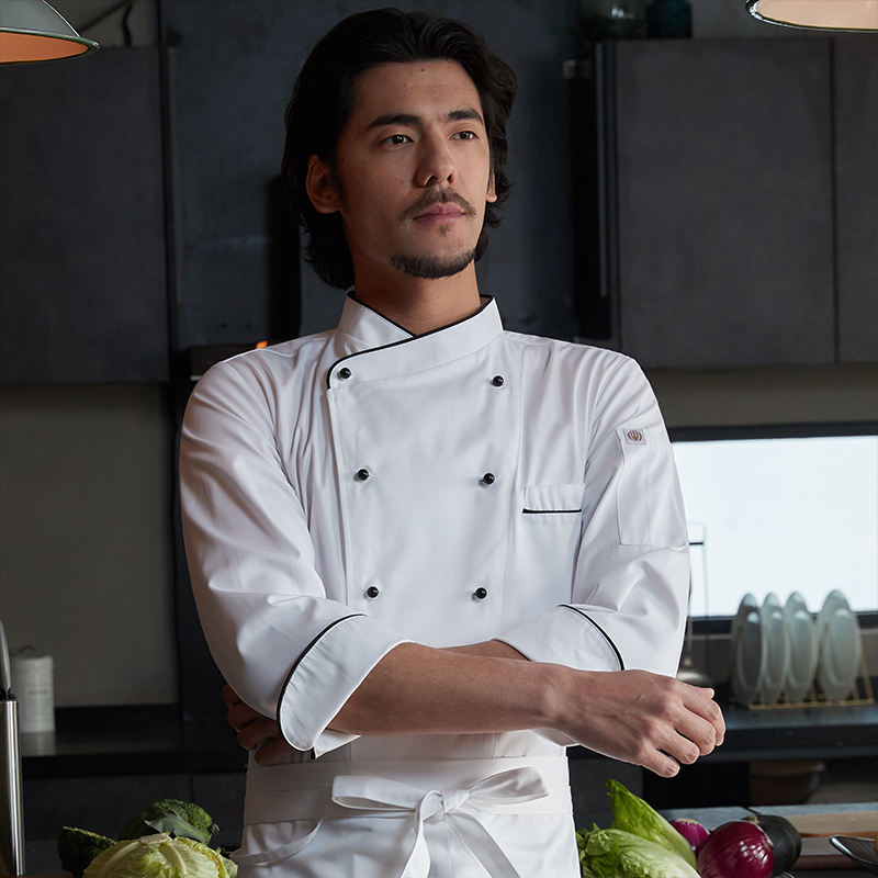 เสื้อแขนยาวสีขาวดำ