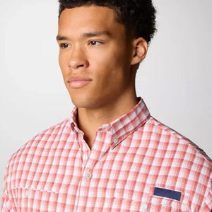 Camisa de pesca hawaiana de camuflaje para hombre con botones, de poliéster, con protección UPF 50 y SPF 50, con bolsillo. - Product Image 5