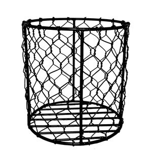 Panier de rangement de cuisine en fil métallique de fer noir enduit de poudre fait à la main, organisateur de garde-manger, étagère de stockage personnalisée - Product Image 3