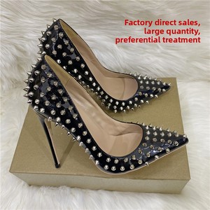 Venta al por mayor de comercio exterior transfronterizo: Nuevo modelo 2026 de elegantes zapatos de tacón alto con remaches, sin cordones, de 12CM/10CM, con punta en pico y tacón de aguja. - Product Image 3