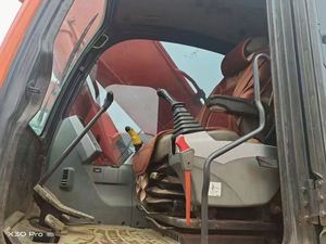 Excavadora Usada Doosan Serie Dx300 de 30 Toneladas, Operación Manual, Motor, Caja de Cambios, Bomba, Capacidad de Cucharón de 1.6m, Probada e Inspeccionada - Product Image 6