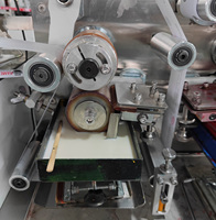 Máquina de embalaje de palillos con sensor automático Máquina de embalaje de palillos de papel Bolsa pequeña en máquina de embalaje de bolsas grandes