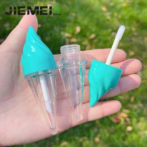 JIE MEI vente en gros de tube de baguette de brillant à lèvres de 5ml en stock de belle crème glacée bouteille d'huile à lèvres contenant de glaçure à lèvres avec logo personnalisé - Product Image 2