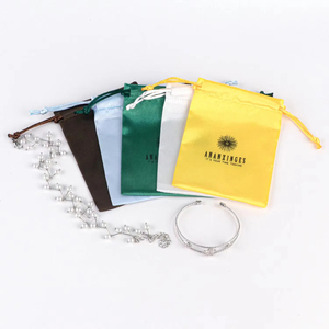 Sac cadeau en coton avec cordon de serrage 8*10cm pour bijoux, sac publicitaire en satin, emballage promotionnel, sac à poussière en toile personnalisé avec logo - Product Image 4