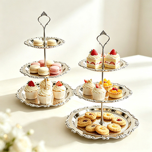 2/3-laags vintage geëmbosseerde verzilverde taartplateau van ijzer en zinklegering, Europese dessertpresentatiehouder voor bruiloften en feesten - Product Image 1