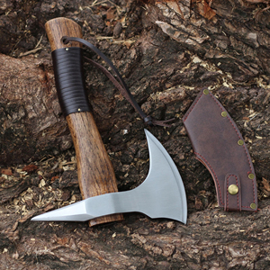 Hache de survie d'extérieur avec manche en bois et étui en cuir, lame en acier carbone pour le travail du bois - Product Image 3