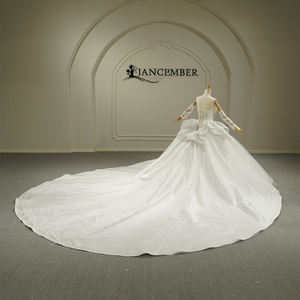 Gt26014 Nuevo Vestido de Novia Estilo Princesa con Cola Capilla, Escote Corazón y Espalda con Cordones, Vestido de Gala - Product Image 4