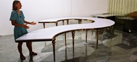 Tables rondes blanches de luxe romantiques à la française, tables lune pour événements, fêtes, banquets, mariages