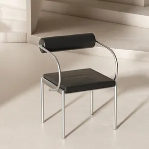 Salón nórdico de acero inoxidable Wabi-sabi, silla de comedor individual, taburete de tocador minimalista moderno para el hogar, cojín de cuero
