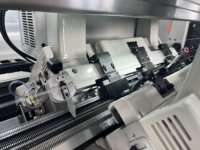 Machine à tricoter plate informatisée de qualité industrielle de 52 pouces avec densité de point variable pour col côtelé à motifs