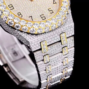 Montre de plongée en quartz de luxe personnalisée, style unisexe, mode, moissanite VVS, bracelet en acier inoxydable, étanche à 100 bars - Product Image 4