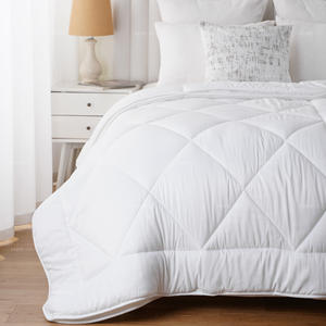 Biancheria da letto trapuntata bianca in microfibra due in uno per tutte le stagioni con ovatta in poliestere - Product Image 5