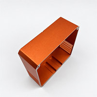 Boîtier de contrôleur électronique en aluminium anodisé orange usiné CNC sur mesure OEM, pièces de boîtier
