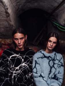 Suéter personalizado de mohair para hombre, jersey de cuello redondo, patrón sólido, 220g, hecho a máquina con logotipo frontal, suministro ODM de invierno - Product Image 3