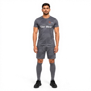 Maillot de foot pour homme, impression par sublimation, tissu performant à sublimation intégrale, manches courtes, et short de foot athlétique. - Product Image 1