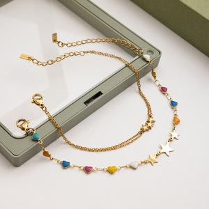 Bracelet à breloques tendance en acier inoxydable plaqué or 18 carats, design cœur et étoile colorés, bijoux unisexes - Product Image 4