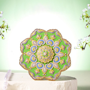 Miroir portatif rotatif en métal Dunhuang Caisson Baoxianghua Musée culturel et créatif Grottes de Mogao Miroir de maquillage à main - Product Image 2