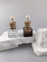 Diffuseur de parfum de voiture en verre carré de 10 ml avec bouchon en bois, pendentif désodorisant suspendu pour grille d'aération