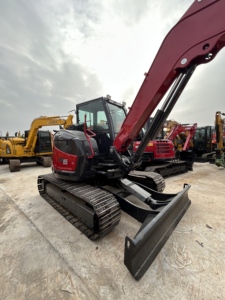 Miniexcavadora Usada Original Japonesa Yanmar VIO85 de 8 Toneladas con Giro Cero de Cola, Motor 4TNV98, Pequeña Excavadora. - Product Image 1