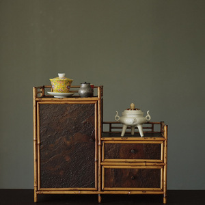 Meuble à thé en bambou Meilu, étagère de rangement style roche, rétro zen, présentoir à thé haut et bas, pour entrée - Product Image 3