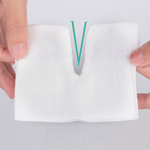 Compresas de gasa en forma de V para traqueostomía, apósitos estériles desechables para desinfectar incisiones de traqueostomía - Product Image 3