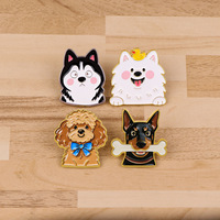 Siap Kirim Pin Enamel Lembut Bentuk Anjing Husky Poodle Doberman Lucu, Lencana Logam Kartun Kustom untuk Ransel