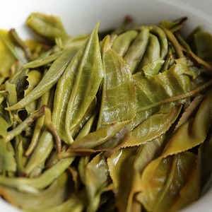 ชาเขียวออร์แกนิคจากภูเขาสูงของจีน  ใบชาอ่อน  เก็บเกี่ยวในฤดูใบไม้ผลิ  คัดสรรด้วยมือ  ชาเหมาเฟิงจากมณฑลอันฮุย  บรรจุถุง 500 กรัม - Product Image 4