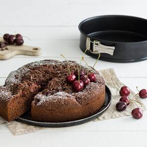 Bandeja para hornear de acero al carbono cuadrada de 30cm con forma de resorte antiadherente de línea metálica negra con caja de embalaje de revestimiento - Product Image 1