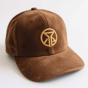 عالية الجودة الموضة الكلاسيكية التطريز جلد الغزال قبعة 5-لوحة منحنية حافة جلد الغزال قبعات بيسبول شعار مخصص - Product Image 1