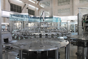 500ml có ga <span class=keywords><strong>Soda</strong></span> máy dễ dàng-to-hoạt động Chai PET nước giải khát dây chuyền sản xuất cho nước năng lượng đồ uống Cola động cơ PLC - Product Image 3