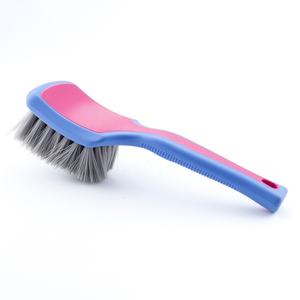 Brosse de detailing compacte pour jantes de <span class=keywords><strong>voiture</strong></span> TB-PRO003, poils ondulés coupés, design contrastant bleu-rose pour espaces restreints - Product Image 1