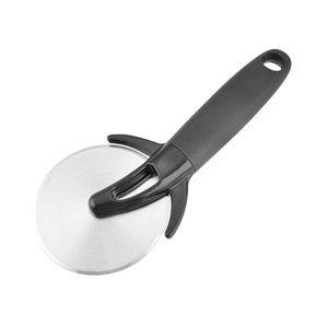 Pizza Roller Cutter 21.5 Cm Black Handle With Protective Cover For Pizza And Cookie Slicing - Product Image 3