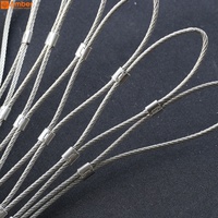 Filet de sécurité invisible en maille d'acier inoxydable flexible tissé à la main X-Tend pour terrasse extérieure et système de poteaux de garde-corps