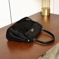 Nouveau Sac Fourre-tout Grande Capacité en Daim Floqué pour Femme, Style Rétro Polyvalent Printemps/Été 2026, Idéal pour le Quotidien, Porté Main