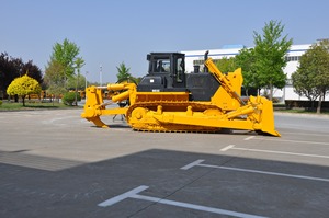 Produits les plus vendus : Bulldozer sur chenilles multifonctionnel 320 CV SD32, robuste, avec ripper pour la construction - Product Image 3