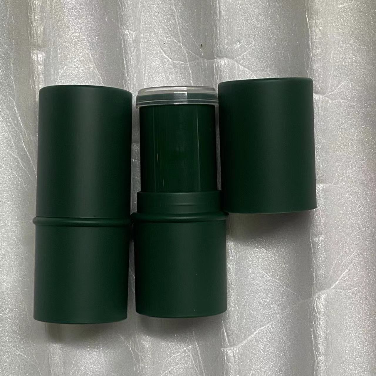 verde oscuro esmerilado