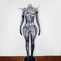 Combinaison en cristal à imprimé chrome liquide, épaules à clous, costume de scène futuriste, tenue de performance avant-gardiste pour femmes, vêtements de danse