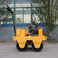 Compacteur routier à double vibration pour piétons